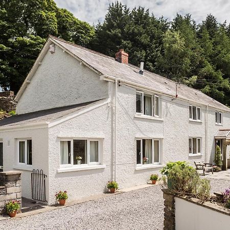 2 Tan Yr Eglwys Villa Pontardawe Bagian luar foto