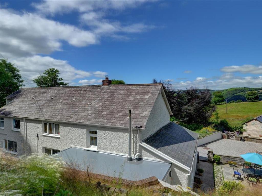 2 Tan Yr Eglwys Villa Pontardawe Bagian luar foto