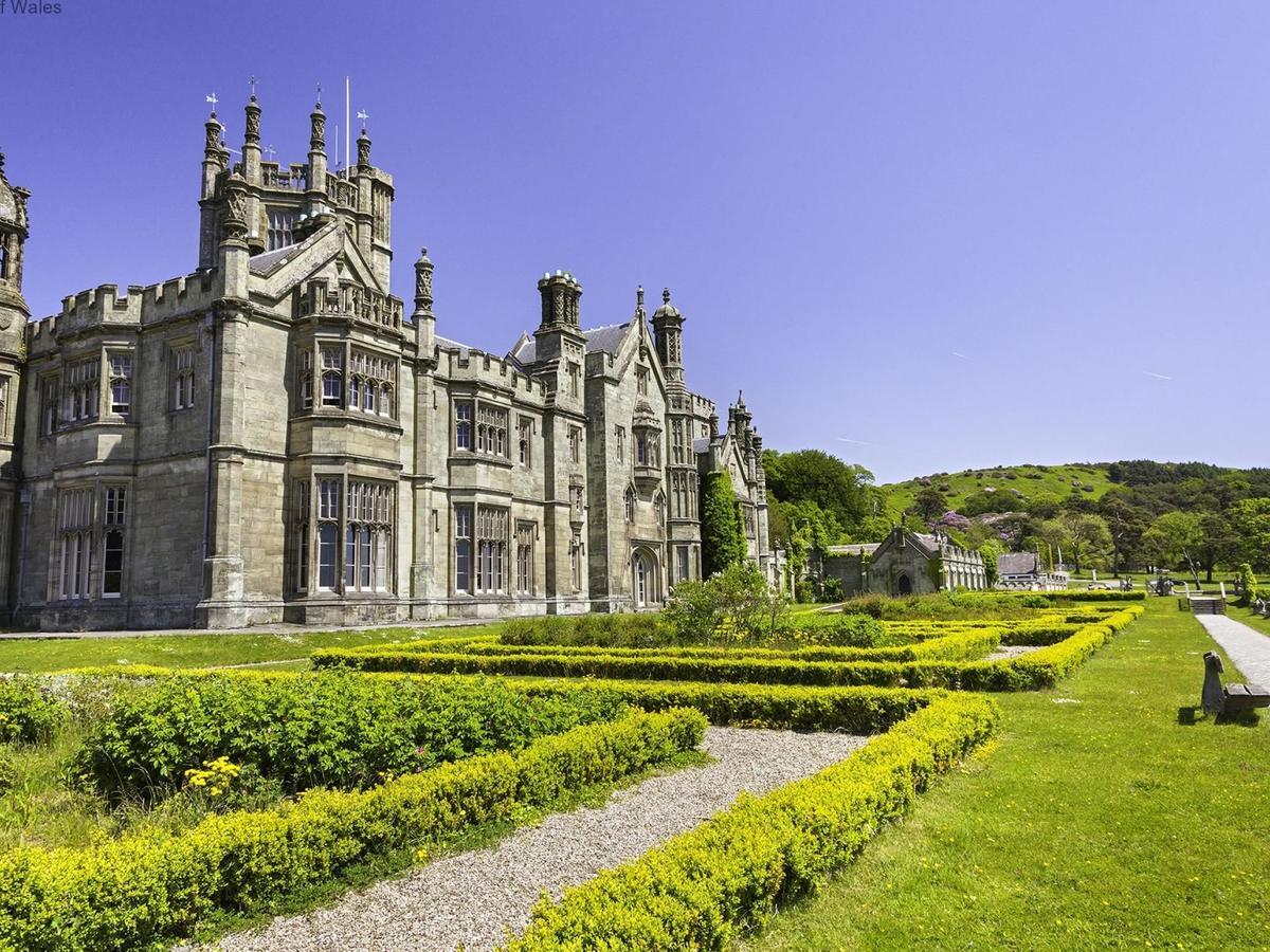 2 Tan Yr Eglwys Villa Pontardawe Bagian luar foto